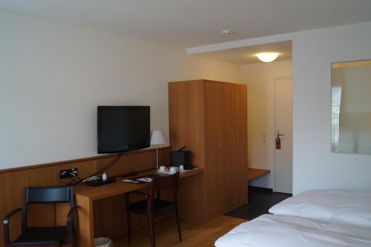 Gasthof Zum Roten Lowen Otel Rohrdorf Dış mekan fotoğraf